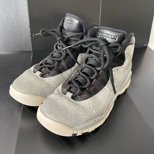 Boys US 5y Nike Air Retro Cement Smoke Gray 310806-062 sneakers